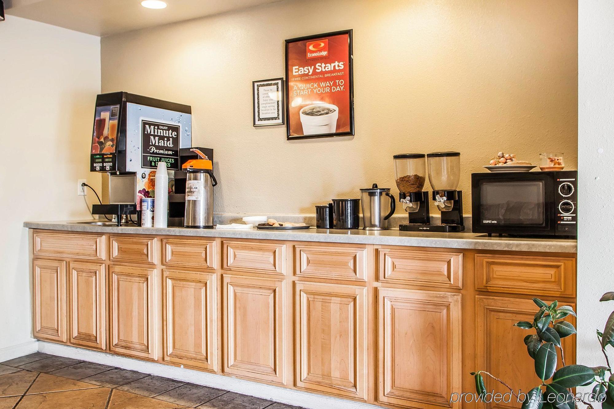 Econo Lodge Inn & Suites Granite City Экстерьер фото